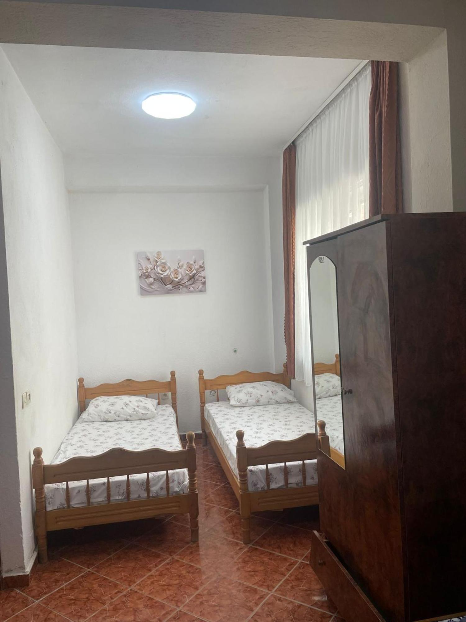 Privat overnatting Ilirida-swimming Pool & Garden View For Rent *